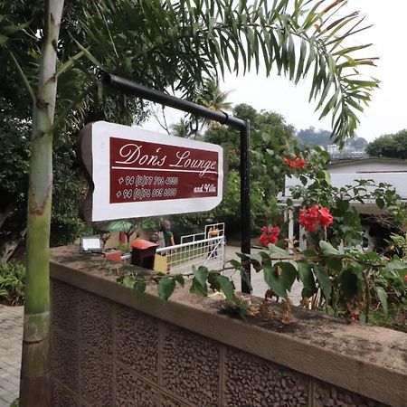 Don'S Lounge & Villa Канди Екстериор снимка